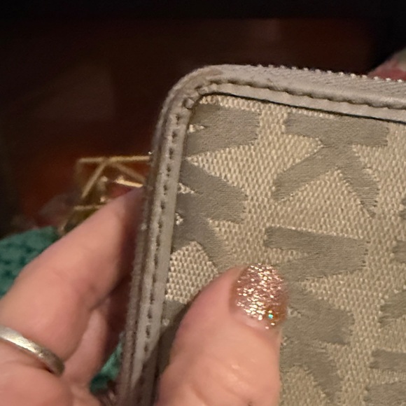 Michael Kors Tan and Brown Wallet - Picture 6 of 10